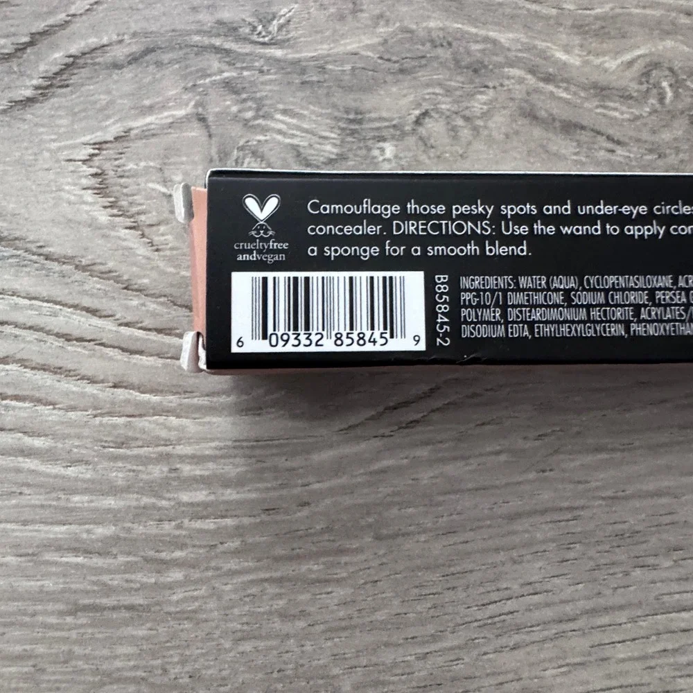 e.l.f. 16HR Camo Concealer Light Peach Matte Full Coverage 0.2 fl oz 6mL NIP
